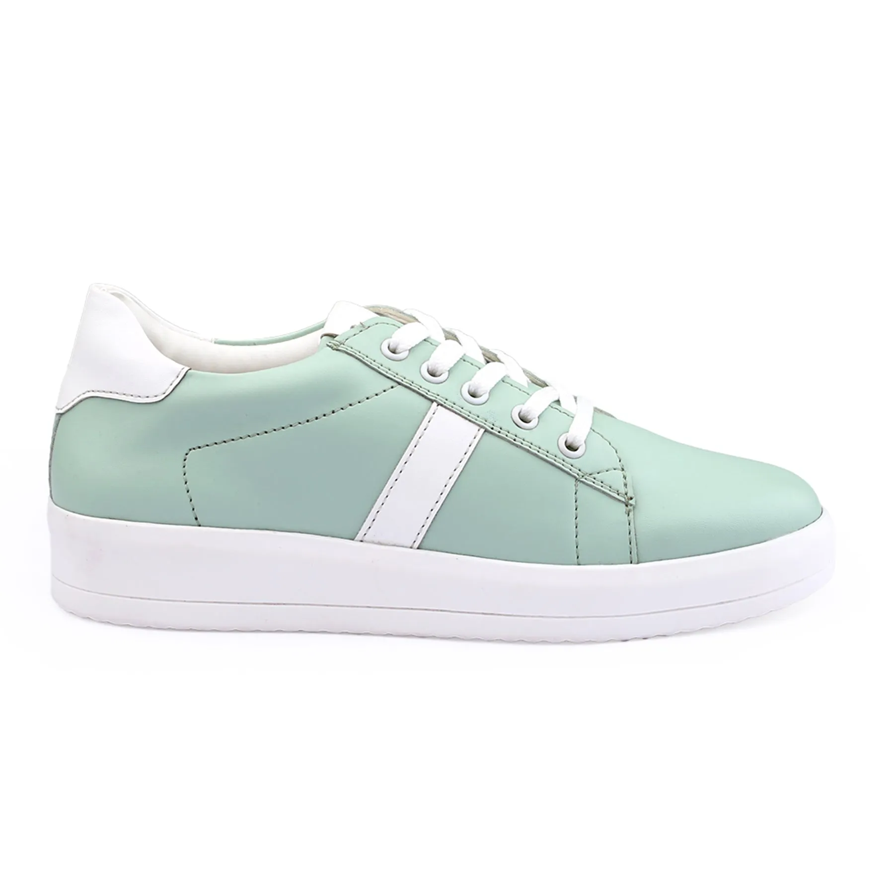 New Trendy  And Casual Sneakers For Women