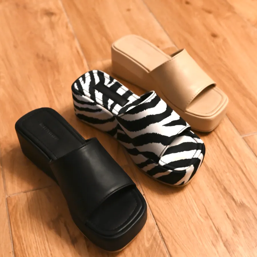 PLATFORMA ZEBRA SLIPPERS