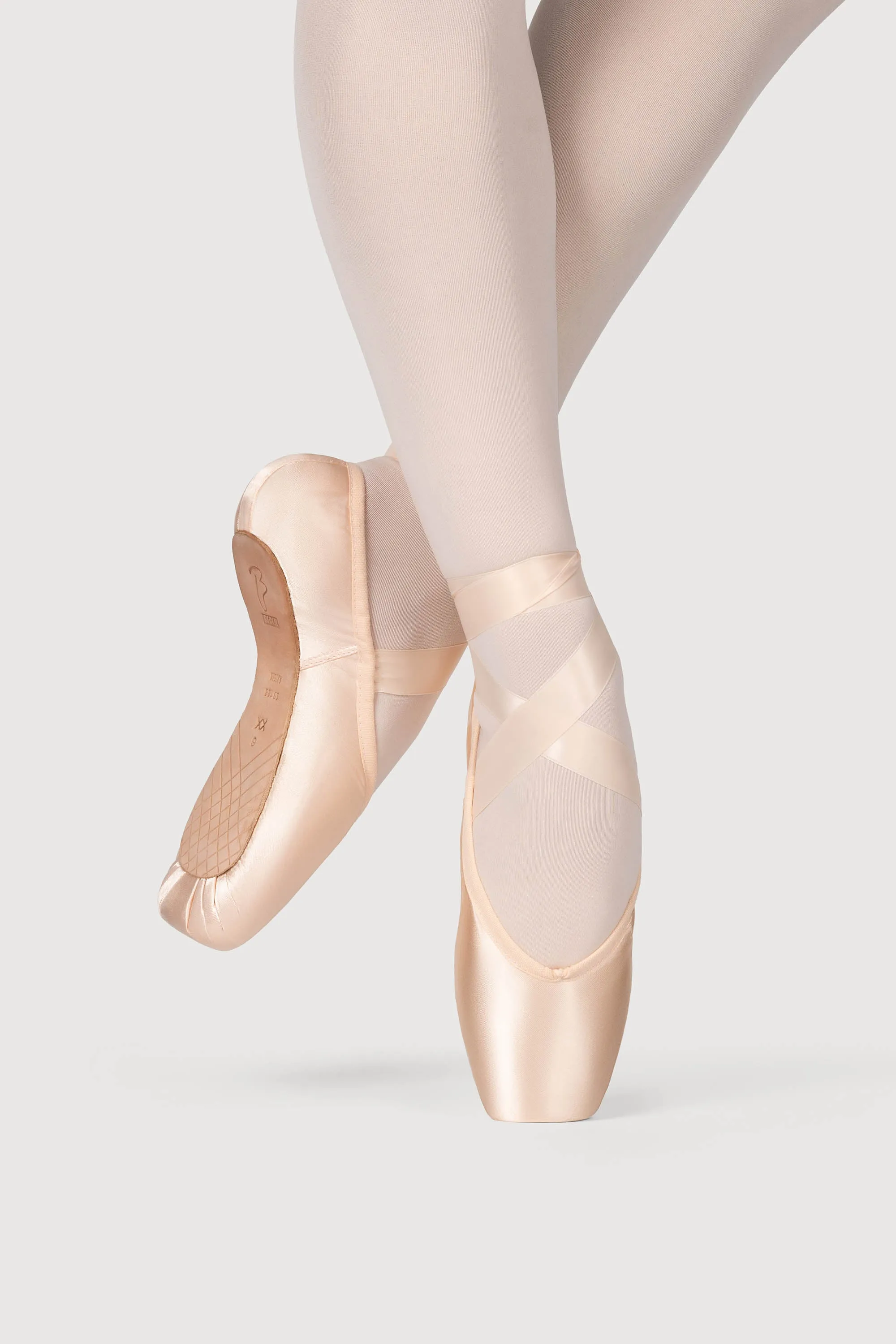 S0108 - Bloch Axiom Pointe Shoe