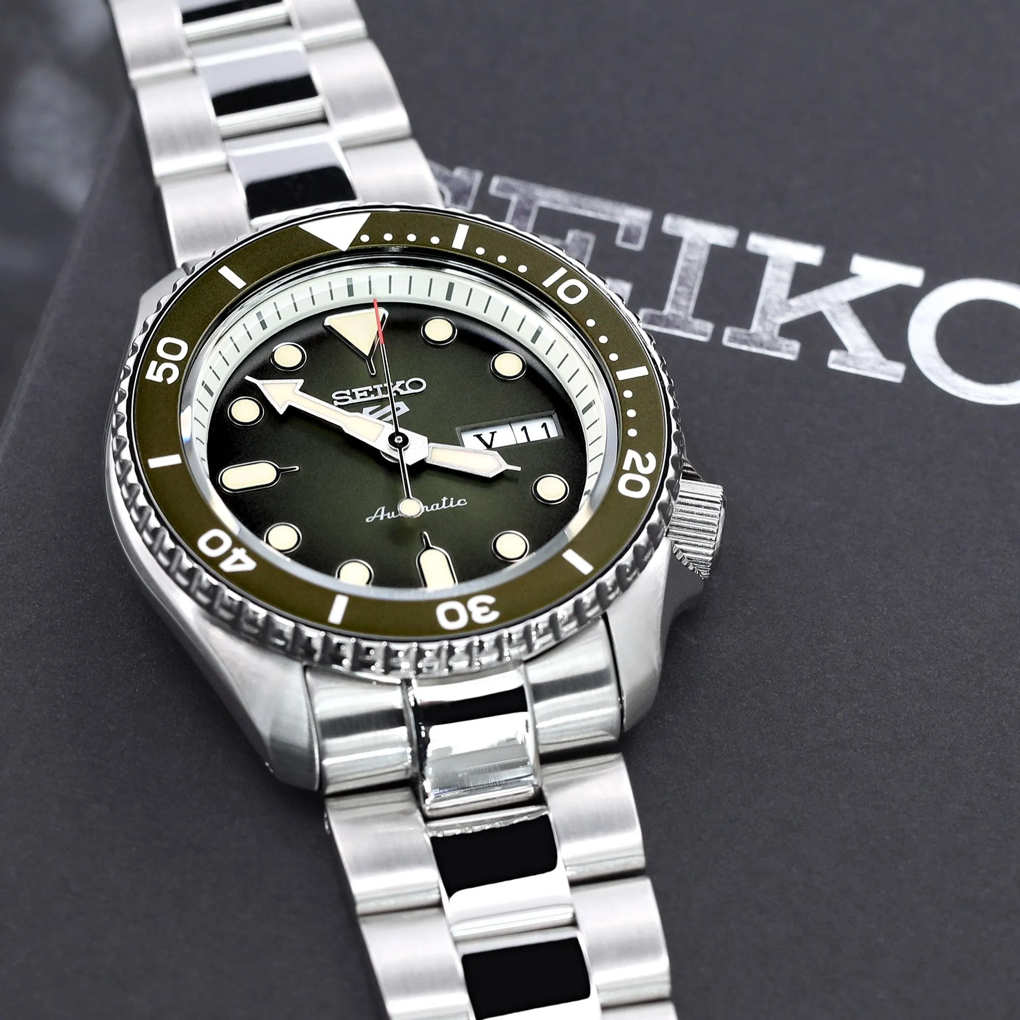 Super-O Boyer for Seiko 5 Sports 42.5mm SUB Clasp, Brushed with Polished Center