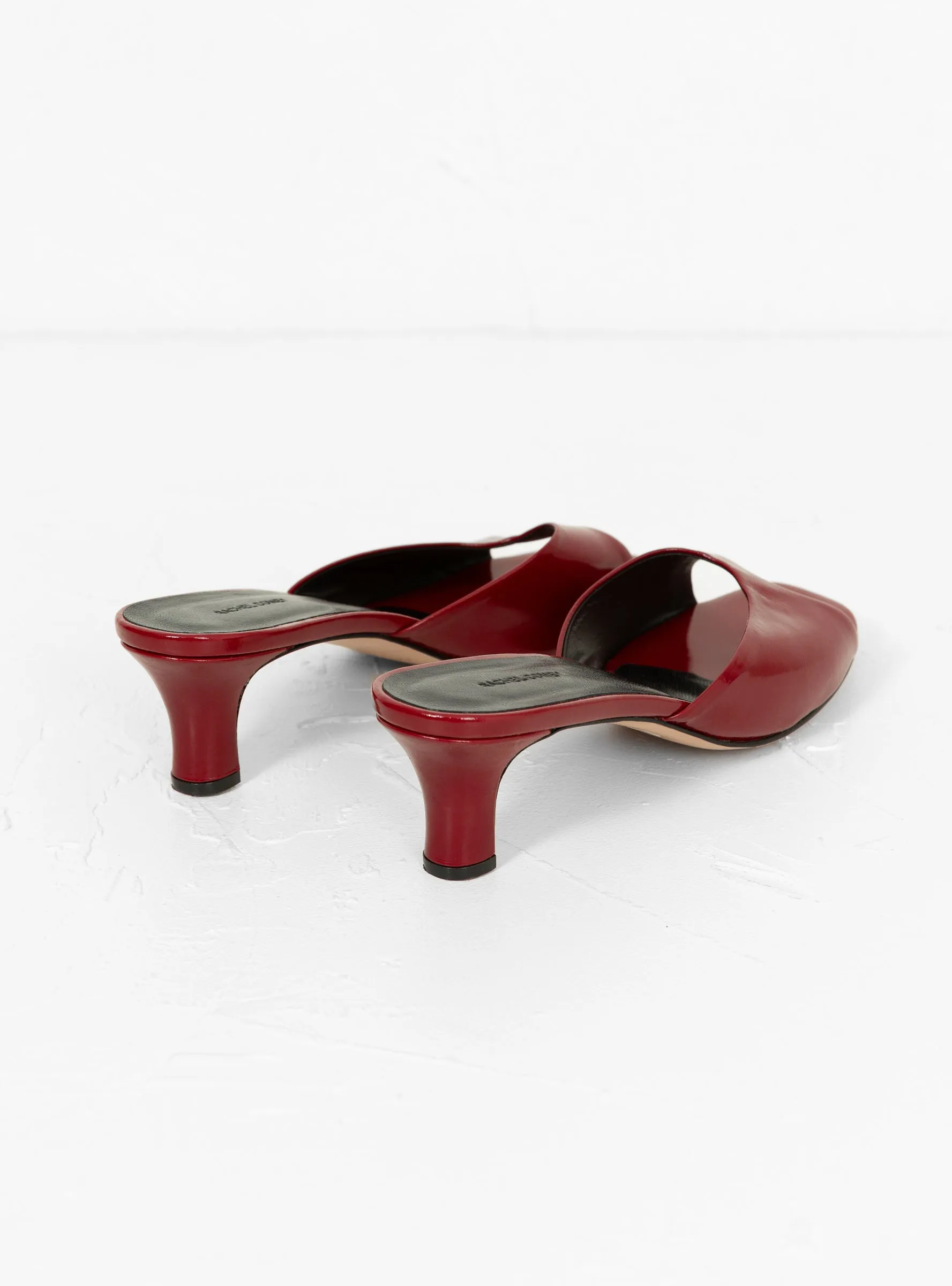 Taro Heel Scarlet